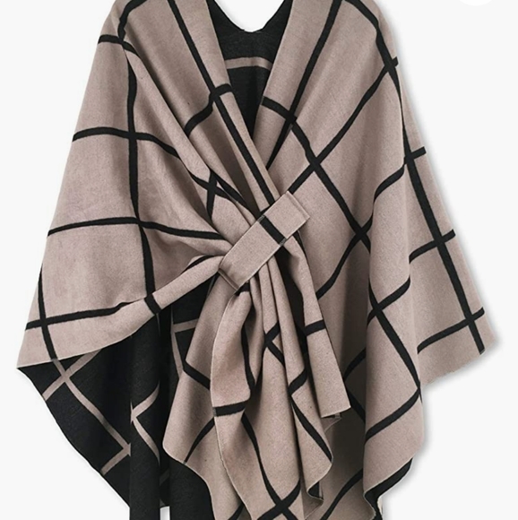 NWT Moss Rose Shawl Wrap Poncho Cardigan Sweater - Picture 2 of 5